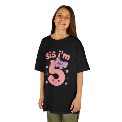 girl Model kids' t‑shirt with pink "Sis I'm 5" design, bow, and stars, flat front view.