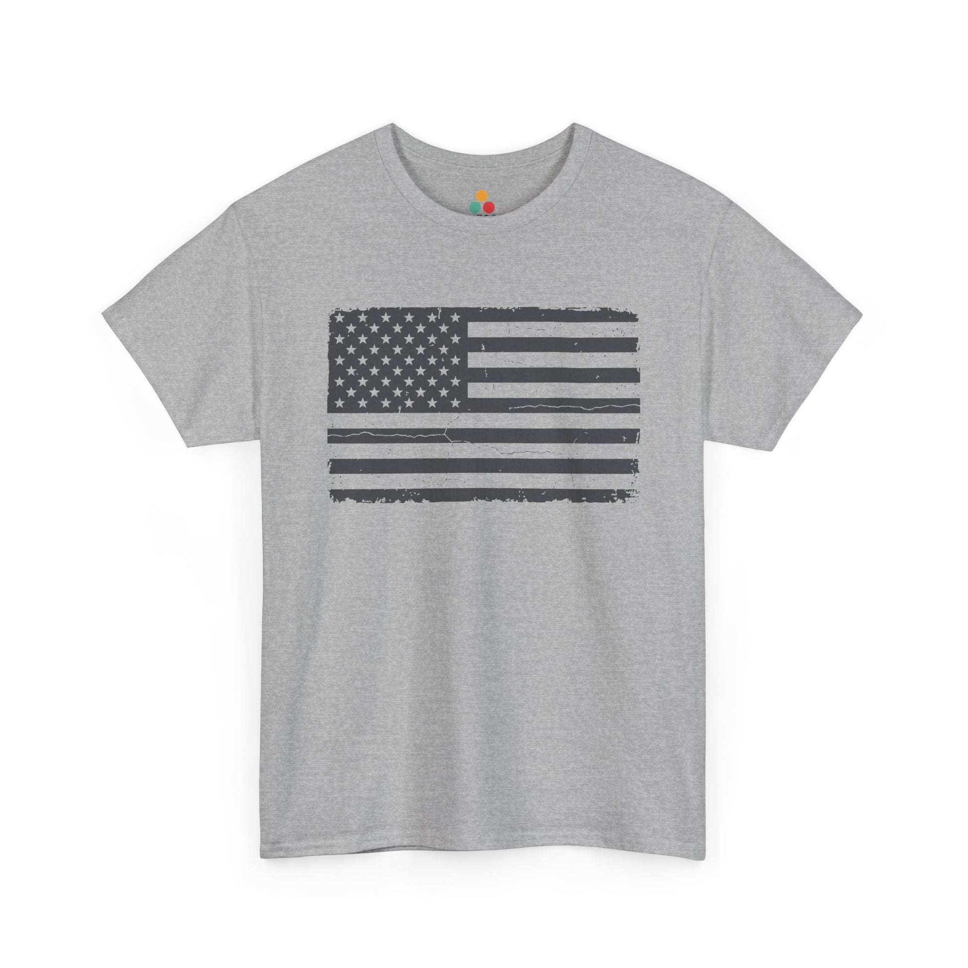 Distressed American Flag heather grey T-Shirt – Vintage Patriotic Gift for Men and Women | TEEZOCA 