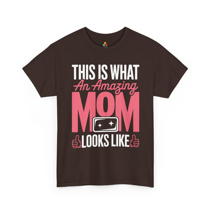 This Is What An Amazing Mom Looks Like Women's T-shirt Gift | TEEZOCA 