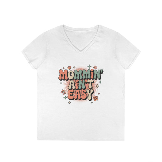 TEEZOCA mommin ain’t easy V-Neck T-Shirt with retro typography design