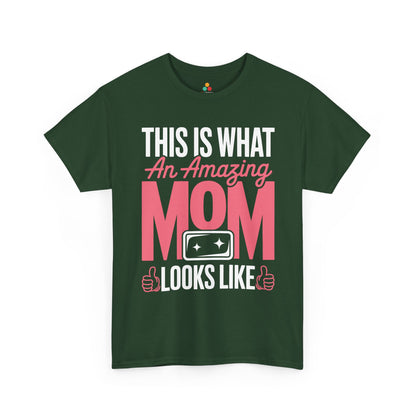 This Is What An Amazing Mom Looks Like Women's T-shirt Gift | TEEZOCA 