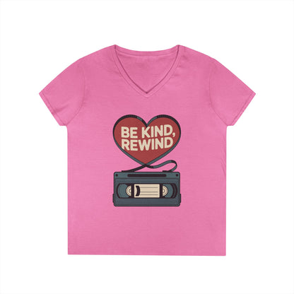 TEEZOCA throwback cassette heart design V-Neck T-Shirt
